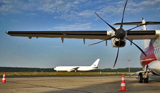 17 procent Polaków deklaruje, że rozważa wyjazd za pracą z Polski za granicę - tak wynika z najnowszego badania Millward Brown, na zlecenie Work Service.