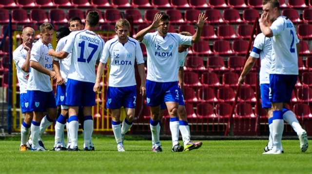 Piłkarze Floty Świnoujście zdobyli komplet punktów w pojedynku z Dolcanem Ząbki w I lidze. Wyspiarze wygrali w sobotę na własnym stadionie 2:1 z jednym z kandydatów do awansu do ekstraklasy.