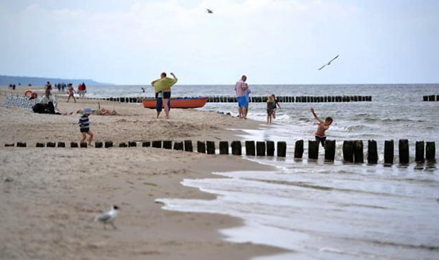 Regionalna Izba Obrachunkowa w Szczecinie przygotowała projekt budżetu Rewala. Zamiast 60 mln zł, zadłużona gmina będzie mogła w tym roku wydać 49 mln - donosi portal gryfickie.info.