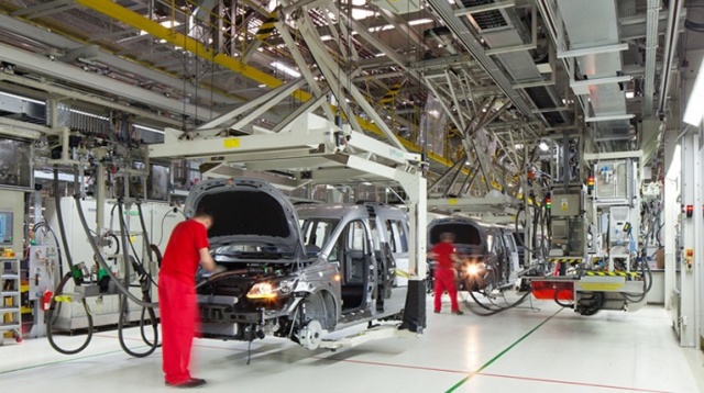 Inter Groclin z Wielkopolski, czyli jeden z największych producentów poszyć i akcesoriów samochodowych w Europie, podpisał 7-letnią umowę z koncernem.