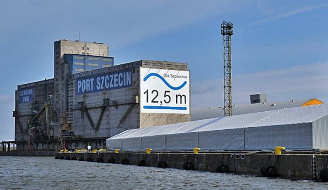 Nawet 400 mln zł chce wydać Zarząd Morskich Portów Szczecin-Świnoujście na pogłębienie, modernizację i przebudowę basenów oraz nabrzeży portowych. Pieniądze na te inwestycje zamierza pozyskać z nowego budżetu Unii Europejskiej.