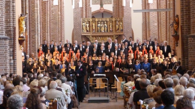 Chóry z Niemiec i Polski wystąpiły w Bazylice Archikatedralnej w Szczecinie. W niedzielę zakończył Międzynarodowy Festiwal Chóralny.
