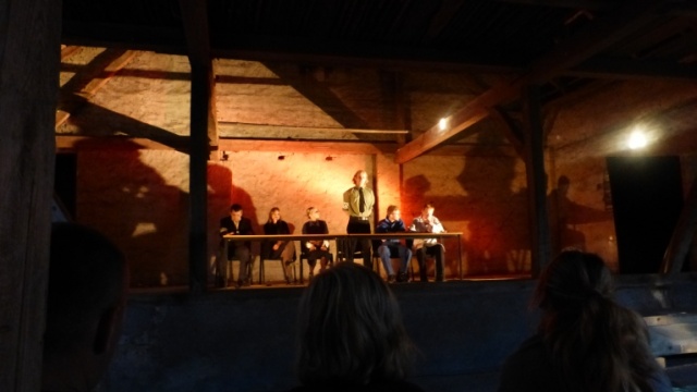 Od 12 lat państwo Mironiowie z Nastazina koło Maszewa udostępniają swoją stodołę aktorom. W takiej oryginalnej sali teatralnej odbywa się festiwal Teatr w stodole. Mieszkańcom wsi swoje produkcje pokazują: szczeciński Teatr nie ma oraz zaproszeni goście.