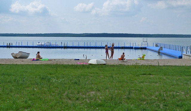 Zachodniopomorski Szlak Żeglarski ma jedną marinę więcej. W piątek otwarto przystań jachtową w Nowym Warpnie.