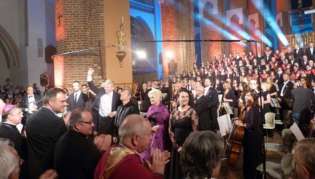 10. Międzynarodowy Festiwal Muzyczny Sacrum Non Profanum rozpoczął się w poniedziałek w szczecińskiej katedrze. Na początek były utwory Wojciecha Kilara.