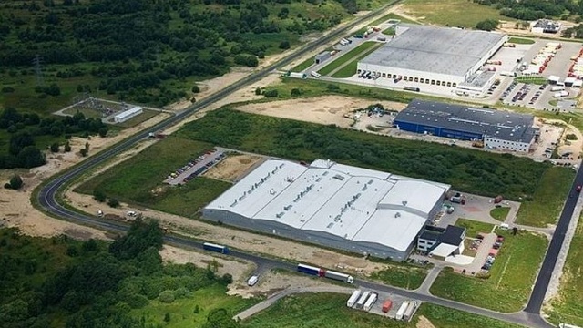 Jak informuje portal szczecinbiznes.pl, firma Rotho otrzymała zezwolenie na prowadzenie działalności na terenie podstrefy Koszalin Słubickiej Specjalnej Strefy Ekonomicznej.