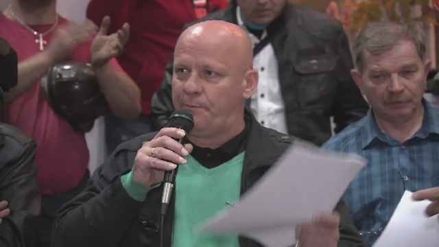 Po 11 godzinach negocjacji podpisano porozumienie w sprawie sosnowieckiej kopalni Kazimierz-Juliusz. W niedzielę nad ranem górnicy zakończyli trwający tam od środy strajk.
