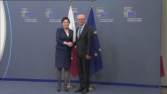 To była ważna rozmowa - tak Ewa Kopacz skomentowała swoje spotkanie z przewodniczącym Rady Europejskiej Hermanem Van Rompuyem na temat pakietu energetyczno-klimatycznego Unii Europejskiej.