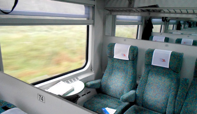 Można już kupić bilet internetowy PKP Intercity. Działanie systemu elektronicznej sprzedaży wznowiono w czwartek. Awaria trwała od sobotniej nocy.