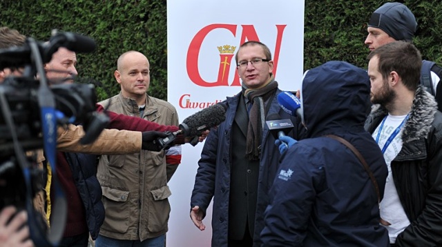 Członkowie szczecińskiej formacji usłyszeli w resorcie, że wspólnymi działaniami zajmie się specjalny zespół, który zapewni im odpowiednie wsparcie. Pełną parą współpraca ruszy za kilka miesięcy.