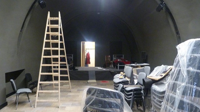 Trwają ostatnie prace porządkowe w Bramie Portowej w Szczecinie. Od soboty Teatr Kameralny będzie wystawiał tam spektakle.