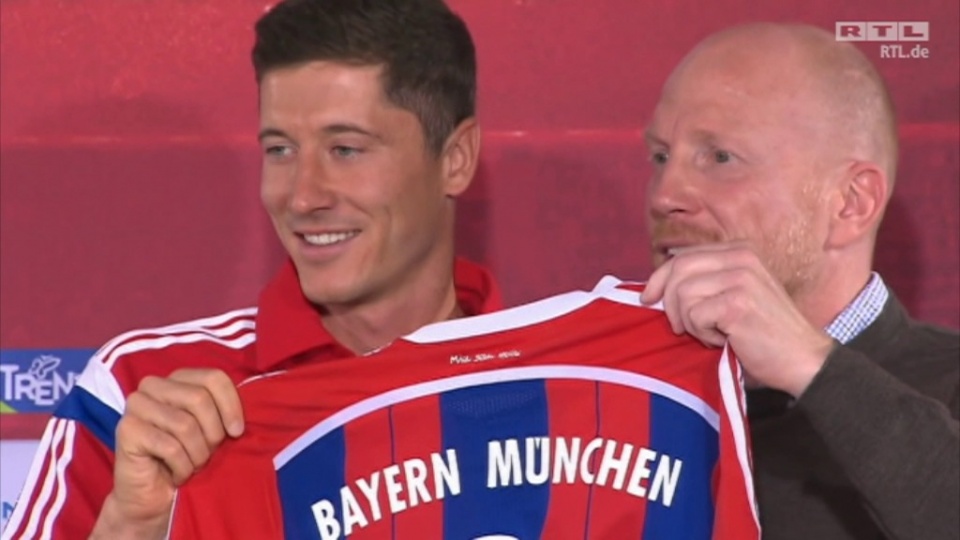 Robert Lewandowski został oficjalnie zaprezentowany w Bayernie Monachium. Fot. DE RTL TV/x-news