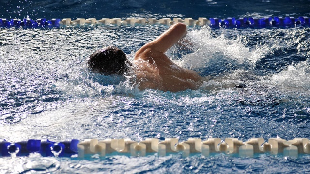 Blisko 160 osób wystartowało w XII Regionalnym Mityngu Pływackim Olimpiad Specjalnych w Szczecinie. Fot. Łukasz Szełemej [Radio Szczecin] Młodzi pływacy na SDS-ie. Walczyli nie tylko o zwycięstwo [ZDJĘCIA, WIDEO]