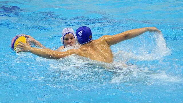 Eliminacyjny turniej ME w piłce wodnej juniorów potrwa w Szczecinie do niedzieli. Fot. Łukasz Szełemej [Radio Szczecin] Eliminacje do ME: Polscy waterpoliści przegrali z Francją [WIDEO, ZDJĘCIA]
