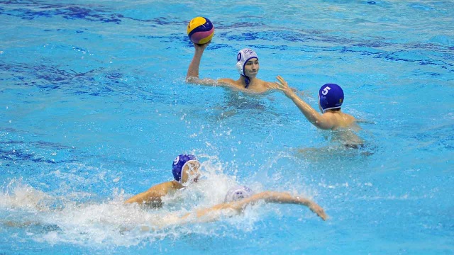 Eliminacyjny turniej ME w piłce wodnej juniorów potrwa w Szczecinie do niedzieli. Fot. Łukasz Szełemej [Radio Szczecin] Eliminacje do ME: Polscy waterpoliści przegrali z Francją [WIDEO, ZDJĘCIA]