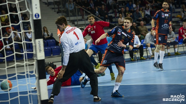 Piłkarze ręczni Pogoni Szczecin zremisowali w środę z Górnikiem Zabrze 31:31 (11:16) w przedostatniej kolejce sezonu zasadniczego rozgrywek o mistrzostwo Polski. Fot. Jarosław Gaszyński [Radio Szczecin] Dramatyczna końcówka. O miejscu przed play-offem zdecyduje ostatnia kolejka [DUŻO ZDJĘĆ, WIDEO]