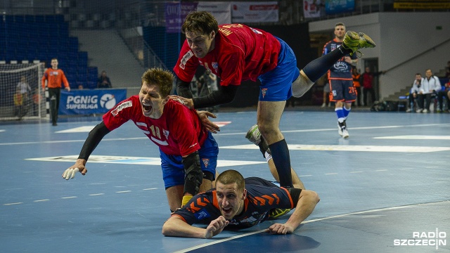 Piłkarze ręczni Pogoni Szczecin zremisowali w środę z Górnikiem Zabrze 31:31 (11:16) w przedostatniej kolejce sezonu zasadniczego rozgrywek o mistrzostwo Polski. Fot. Jarosław Gaszyński [Radio Szczecin] Dramatyczna końcówka. O miejscu przed play-offem zdecyduje ostatnia kolejka [DUŻO ZDJĘĆ, WIDEO]