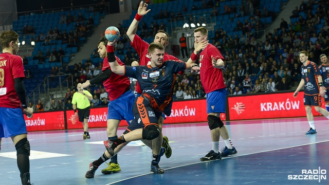 Piłkarze ręczni Pogoni Szczecin zremisowali w środę z Górnikiem Zabrze 31:31 (11:16) w przedostatniej kolejce sezonu zasadniczego rozgrywek o mistrzostwo Polski. Fot. Jarosław Gaszyński [Radio Szczecin] Dramatyczna końcówka. O miejscu przed play-offem zdecyduje ostatnia kolejka [DUŻO ZDJĘĆ, WIDEO]