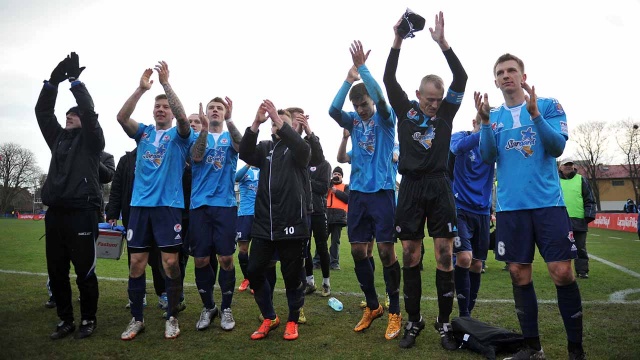 Błękitni Stargard pokonali w pierwszym półfinale PP Lecha Poznań 3:1. Fot. Łukasz Szełemej [Radio Szczecin] Błękitni w prima aprilis nie żartują [ZDJĘCIA]