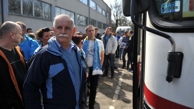 Fot. Łukasz Szełemej [Radio Szczecin] "Jedziemy po awans". Najazd stargardzkich kibiców na Poznań [ZDJĘCIA,WIDEO]