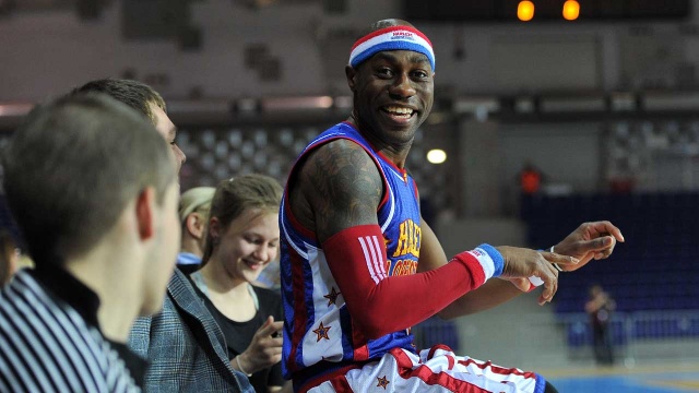 Harlem Globetrotters w Azoty Arenie. Fot. Łukasz Szełemej [Radio Szczecin] Koszykarskie show z Ameryki w Szczecinie [ZDJĘCIA, WIDEO]