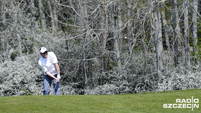 Zawody odbywają się na polach Binowo Park Golf Club. Fot. Jarosław Gaszyński [Radio Szczecin] Golfowa majówka na polu w Binowie [ZDJĘCIA]