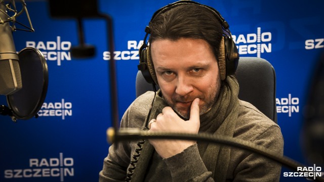 Radosław Majdan przyznaje, że nowa rola lektora nie była łatwa. Fot. Jarosław Gaszyński [Radio Szczecin] Radosław Majdan w Radiu Szczecin o piłkarskiej mafii. Nowa książka na lato [WIDEO, ZDJĘCIA]