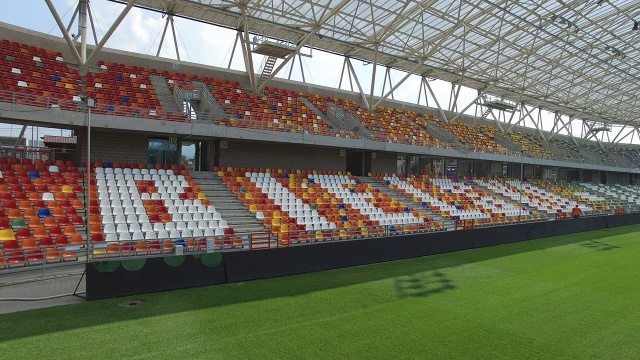 Stadion w Bielsku-Białej. Fot. Tobiasz Madejski [Radio Szczecin] Jak budują stadiony w Bielsku-Białej i Zabrzu? [WIDEO, ZDJĘCIA]