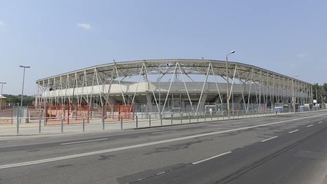 Stadion w Bielsku-Białej. Fot. Tobiasz Madejski [Radio Szczecin] Jak budują stadiony w Bielsku-Białej i Zabrzu? [WIDEO, ZDJĘCIA]