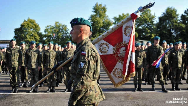 Święto Wojska Polskiego. Fot. Łukasz Szełemej [Radio Szczecin] Defilada, pokazy i odznaczenia. Wojsko świętuje [WIDEO, ZDJĘCIA]