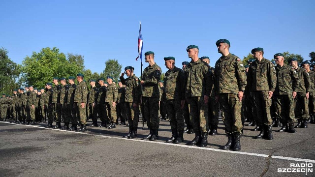 Święto Wojska Polskiego. Fot. Łukasz Szełemej [Radio Szczecin] Defilada, pokazy i odznaczenia. Wojsko świętuje [WIDEO, ZDJĘCIA]