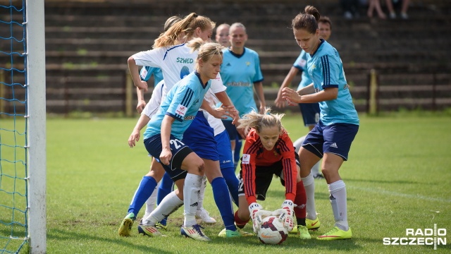 Piłkarki nożne Olimpii Szczecin przegrały na własnym stadionie z Górnikiem Łęczna 0:9. Fot. Konrad Nowak [Radio Szczecin] Nokaut w Szczecinie. Lider okazał się za mocny [ZDJĘCIA]