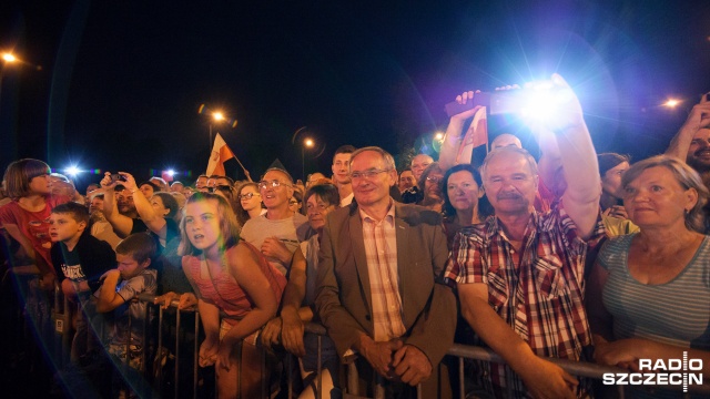 Mistrz świata w boksie wrócił do rodzinnego Wałcza. Fot. Konrad Nowak [Radio Szczecin] "Główka" jest najmocniejszy. Wałcz przywitał mistrza [WIDEO,ZDJĘCIA]