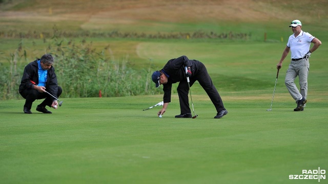 Trwa krajowy finał zmagań World Amateur Golfers Championship. Bierze w nim udział ponad 200 zawodników. Fot. Łukasz Szełemej [Radio Szczecin] Radio Szczecin na polu golfowym [ZDJĘCIA]