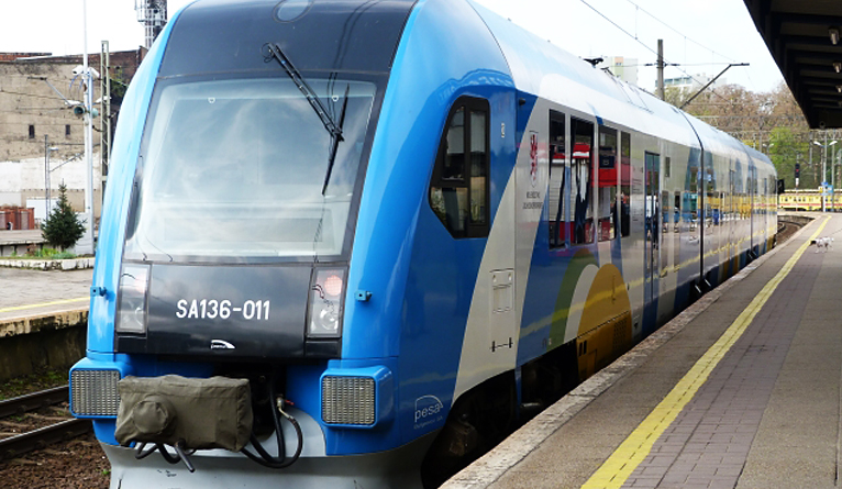 Od początku wakacji - 24 czerwca pociągi wracają na linię kolejową Sławno-Darłowo.