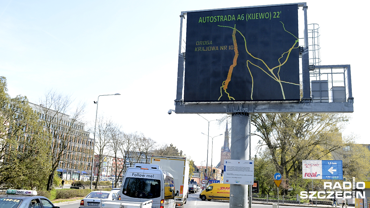 Miasto chce poprawić oprogramowanie a także grafikę wyświetlaną na tablicach informujących o czasie przejazdu i ewentualnych korkach.