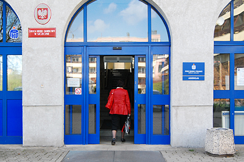 Kto nie rozliczył się jeszcze z podatku za 2014 rok, ma na to czas do północy. Czwartek 30 kwietnia to ostatni dzień na złożenie PIT-ów w urzędzie skarbowym.