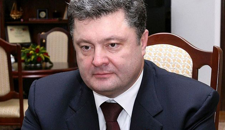 Były prezydent Ukrainy Petro Poroszenko ma w poniedziałek stawić się w sądzie, który zdecyduje o jego ewentualnym areszcie.