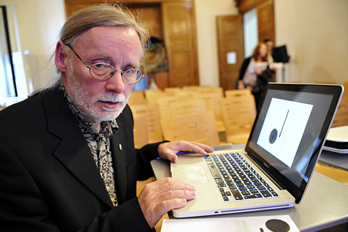 Szczecinianin z tytułem profesora sztuk plastycznych. Plakacista Lex Drewiński otrzymał nominację od prezydenta Polski Bronisława Komorowskiego.