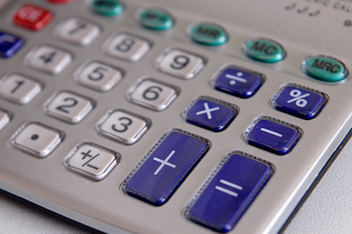 38 miliardów złotych przekroczyły już zaległości podatników - wynika z danych Ministerstwa Finansów, które publikuje Rzeczpospolita.