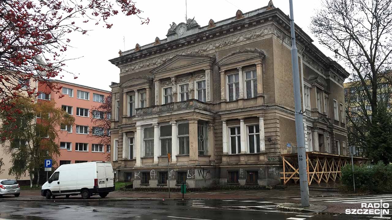 Była willa Polskiego Stronnictwa Ludowego przy alei Wyzwolenia w Szczecinie będzie hotelem - informuje Gazeta Wyborcza.