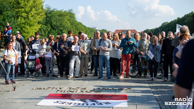 Fot. Konrad Nowak [Radio Szczecin] "Pomogę imigrantom jak tylko mogę" [WIDEO, ZDJĘCIA]
