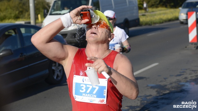 Fot. Jarosław Gaszyński [Radio Szczecin] Szczecinianie zwycięzcami maratonu w Szczecinie [WIDEO, DUŻO ZDJĘĆ]