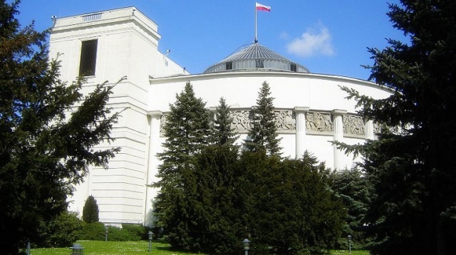 Posłowie debatują nad rządowym projektem nowelizacji ustawy o podatku dochodowym.