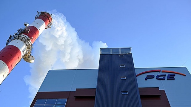 Szczecińska Energetyka Cieplna sama wybuduje nową ciepłownię na Pomorzanach, jeżeli nie dojdzie do porozumienia z Polską Grupą Energetyczną w sprawie ceny ciepła. Taką informację przekazał Mariusz Majkut, prezes SEC-u. Koszt inwestycji szacowany jest na ok. 150 mln zł.