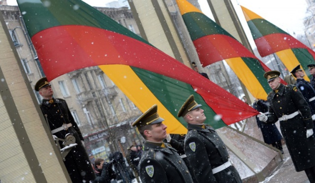 Litewskie ministerstwo obrony wydało ulotki z poradami na wypadek wojny.