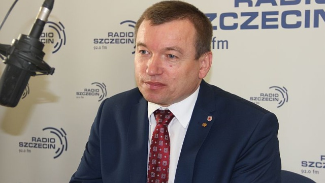 Rząd powinien przerwać procedurę sprzedaży Polskiej Żeglugi Bałtyckiej - mówi wicemarszałek województwa zachodniopomorskiego i szef PSL w regionie.