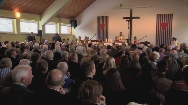 Zakończyły się obchody 70. rocznicy wyzwolenia największego obozu zagłady na świecie - Auschwitz-Birkenau. Do Oświęcimia przyjechało blisko 300 byłych więźniów, duchowni i delegacje z kilkudziesięciu krajów.