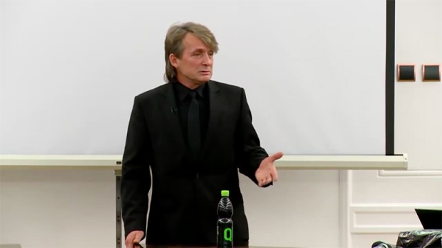 Oszukiwał, kradł i był oskarżany o gwałt, teraz uczy jak znaleźć swoją księżniczkę. Były kryminalista i pierwowzór bohatera serialu Tulipan - niechlubna legenda PRL-u, Jerzy Julian Kalibabka po 30 latach powraca i doradza mężczyznom, jak znaleźć kobietę na całe życie. Zapewnia, że na jego wykłady, które od dwóch lat wygłasza w całej Polsce przychodzi po dwieście osób.