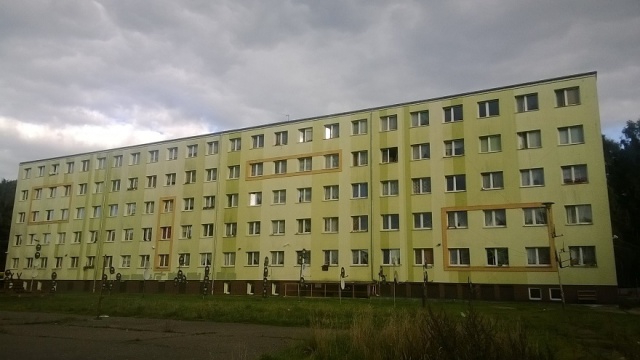 Budynek z 25 lokalami socjalnymi powstał w Świnoujściu. W najbliższych dniach wprowadzą się do niego... najlepsi dłużnicy.